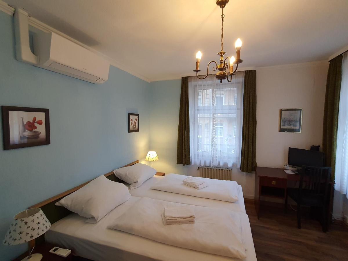 Hotel Pension Graf Констанц Екстериор снимка