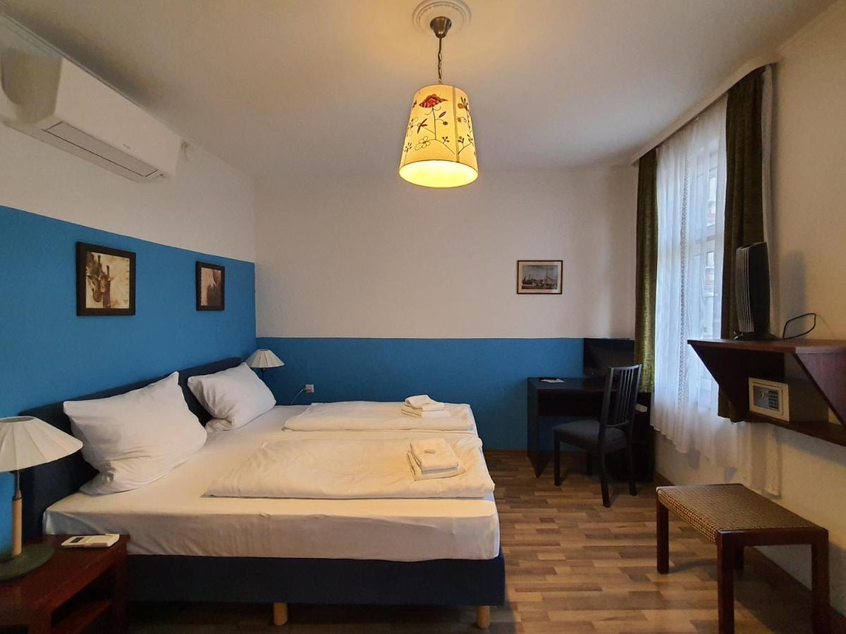 Hotel Pension Graf Констанц Екстериор снимка